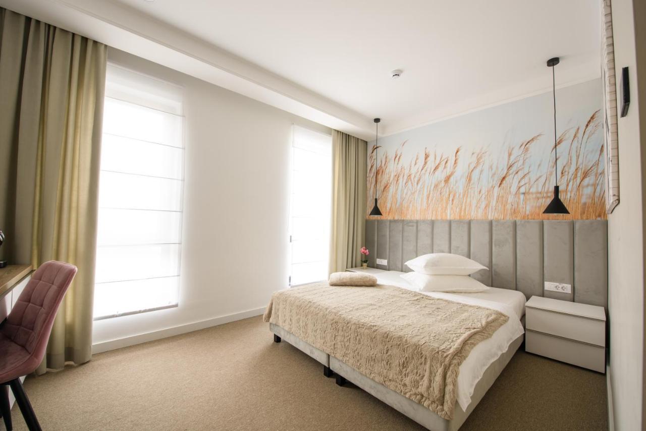 Vila Sarisa Deva Exteriér fotografie